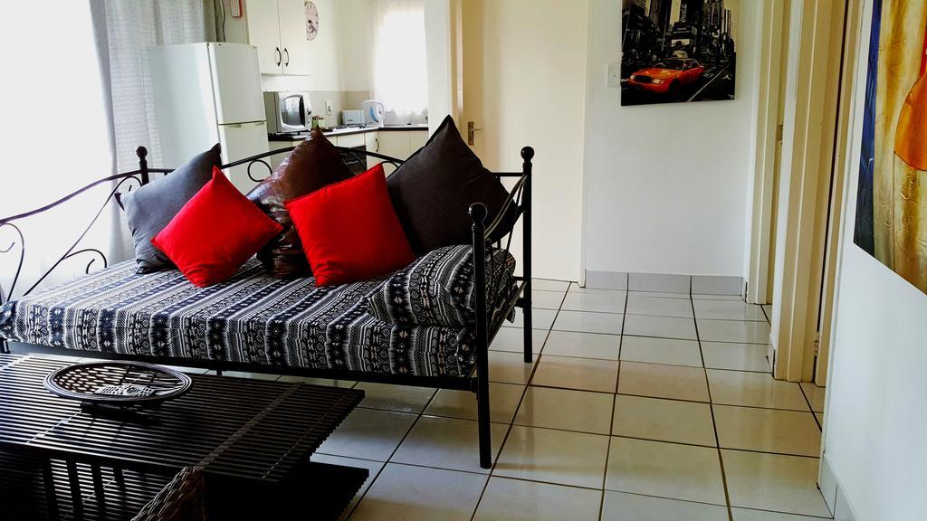 Sunshine Self Catering Apartment Mbombela Екстериор снимка