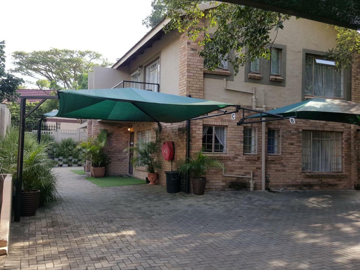 Sunshine Self Catering Apartment Mbombela Екстериор снимка